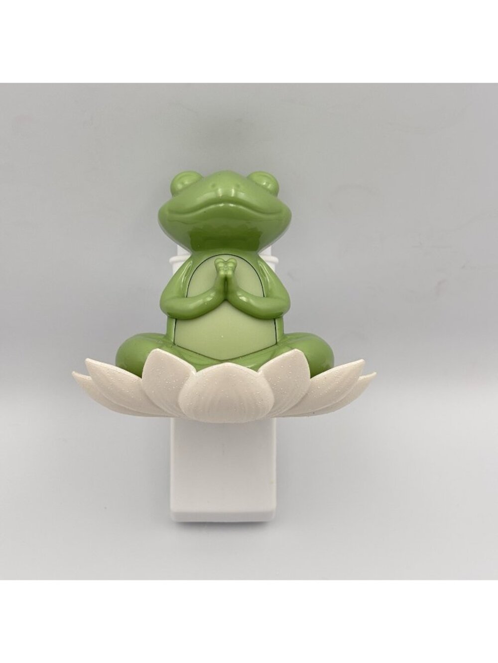 Bath & Body Works Yoga Green Frog Wallflower plug Night Light Scent Control Lily